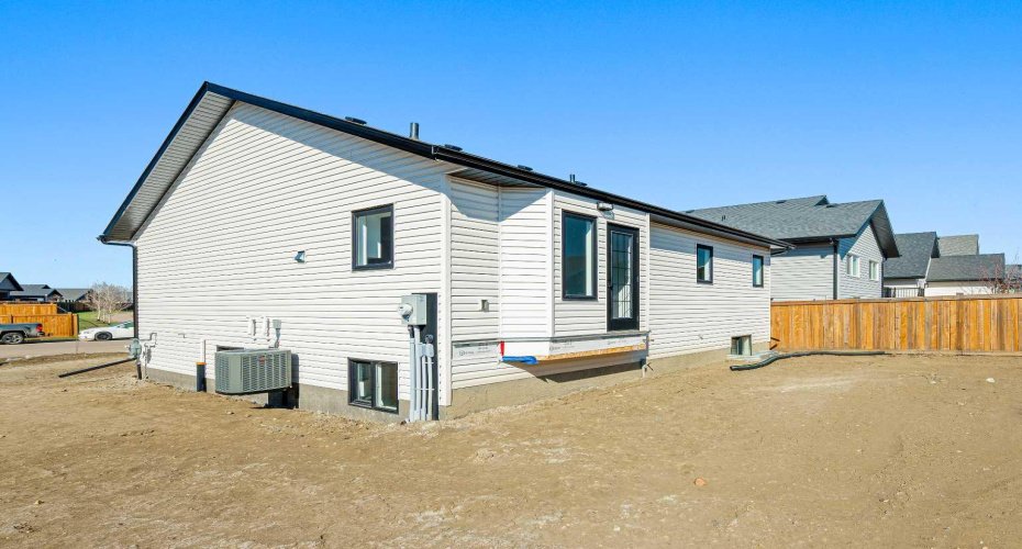 7111 37 Street, Lloydminster, Alberta T9V 3R1, 3 Bedrooms Bedrooms, ,2 BathroomsBathrooms,Residential,For Sale,37,A2270950