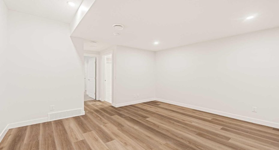 Suite living/dining area.