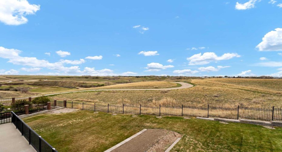 150 Desert Blume Crescent, Desert Blume, Alberta T1B 0A4, 5 Bedrooms Bedrooms, ,6 BathroomsBathrooms,Residential,For Sale,Desert Blume,A2271125