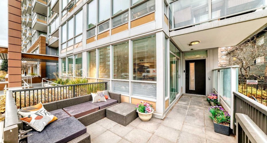 624 14 Avenue, Calgary, Alberta T2R 0M8, 2 Bedrooms Bedrooms, ,2 BathroomsBathrooms,Residential,For Sale,14,A2271173