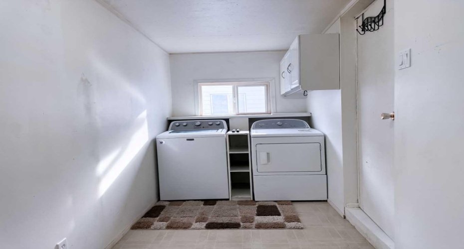 700 Carmichael Lane, Hinton, Alberta T7V 1S9, 2 Bedrooms Bedrooms, ,1 BathroomBathrooms,Mobile,For Sale,Carmichael,A2271187