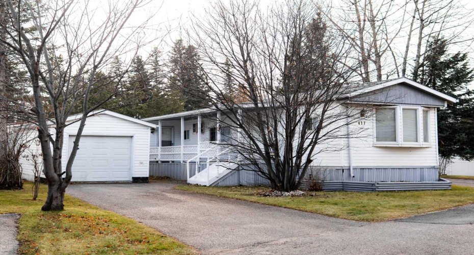 700 Carmichael Lane, Hinton, Alberta T7V 1S9, 2 Bedrooms Bedrooms, ,1 BathroomBathrooms,Mobile,For Sale,Carmichael,A2271187
