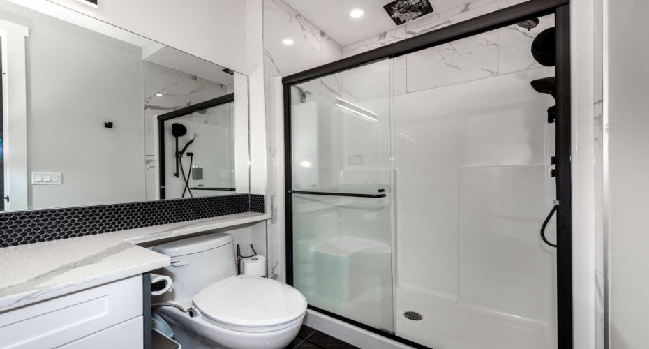 66 Waterford Road, Chestermere, Alberta T1X 2M7, 7 Bedrooms Bedrooms, ,5 BathroomsBathrooms,Residential,For Sale,Waterford,A2271205