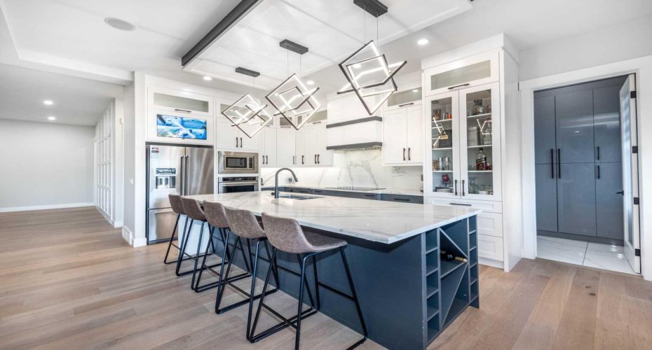 66 Waterford Road, Chestermere, Alberta T1X 2M7, 7 Bedrooms Bedrooms, ,5 BathroomsBathrooms,Residential,For Sale,Waterford,A2271205