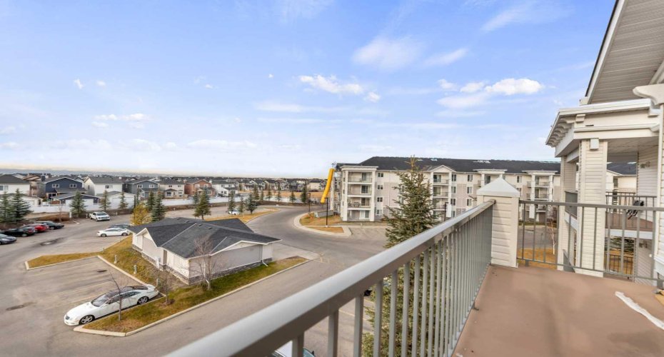 333 Taravista Drive, Calgary, Alberta T3J 0H4, 2 Bedrooms Bedrooms, ,2 BathroomsBathrooms,Residential,For Sale,Taravista,A2271095