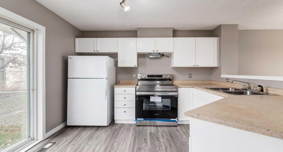 57 Tuscany Springs Gardens, Calgary, Alberta T3L 2R3, 2 Bedrooms Bedrooms, ,3 BathroomsBathrooms,Residential,For Sale,Tuscany Springs,A2271241