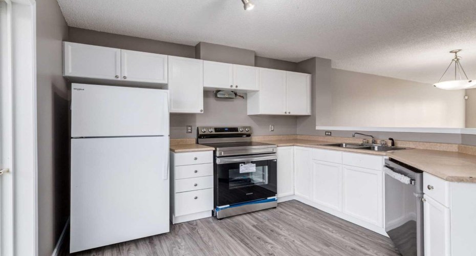 57 Tuscany Springs Gardens, Calgary, Alberta T3L 2R3, 2 Bedrooms Bedrooms, ,3 BathroomsBathrooms,Residential,For Sale,Tuscany Springs,A2271241