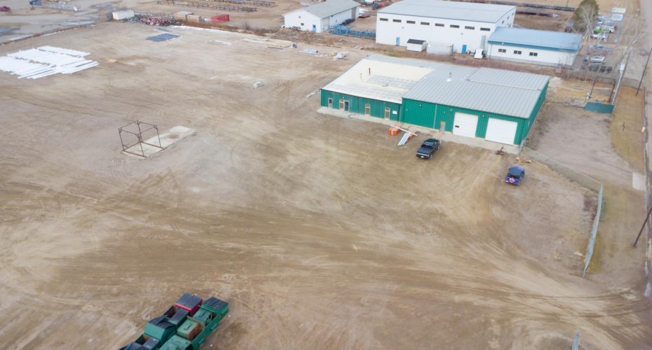 5520 59 Avenue, Lloydminster, Alberta T9V 0C7, ,Commercial,For Sale,59,A2271513