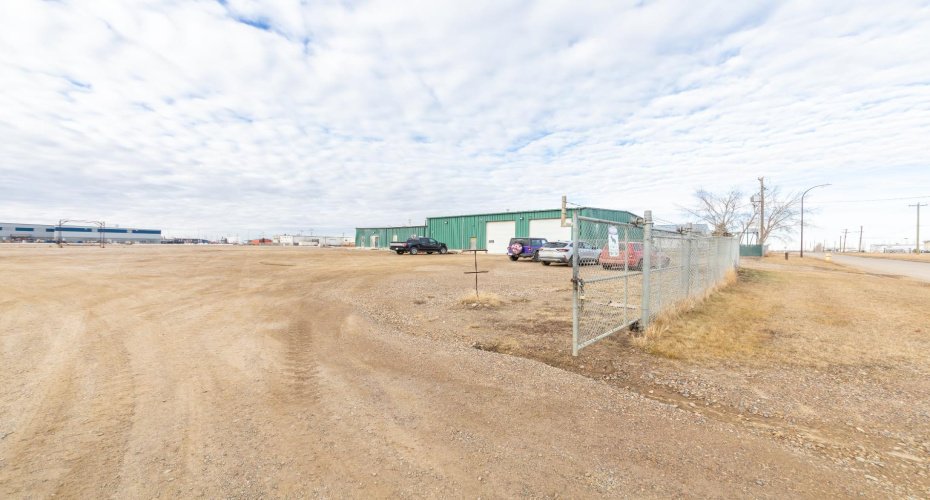 5520 59 Avenue, Lloydminster, Alberta T9V 0C7, ,Commercial,For Sale,59,A2271513
