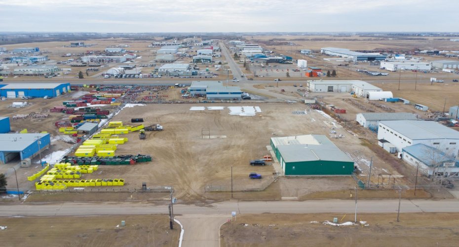 5520 59 Avenue, Lloydminster, Alberta T9V 0C7, ,Commercial,For Sale,59,A2271513