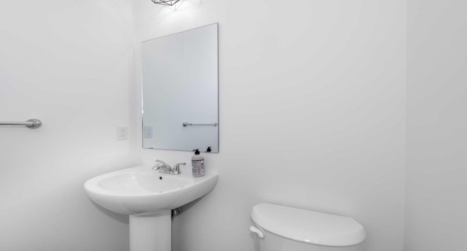 137 clearwater Terrace, Chestermere, Alberta T1X3A7, 3 Bedrooms Bedrooms, ,3 BathroomsBathrooms,Residential,For Sale,clearwater,A2271578