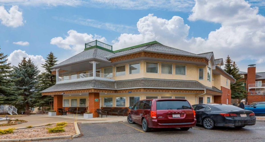 3204 Sienna Park Green, Calgary, Alberta T3H3N7, 2 Bedrooms Bedrooms, ,2 BathroomsBathrooms,Residential,For Sale,Sienna Park,A2270627