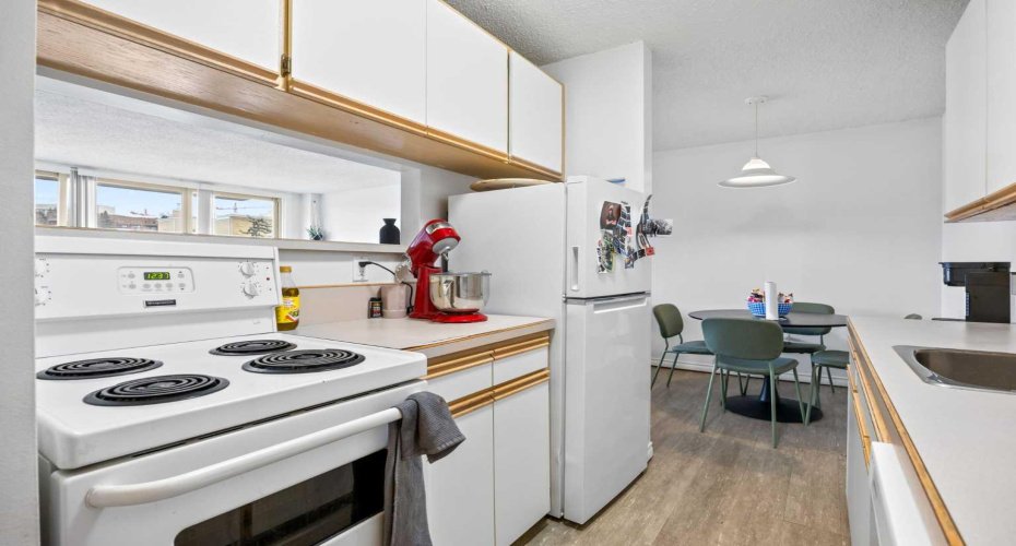 1421 7 Avenue, Calgary, Alberta T2N 1Z7, 1 Bedroom Bedrooms, ,1 BathroomBathrooms,Residential,For Sale,7,A2271213