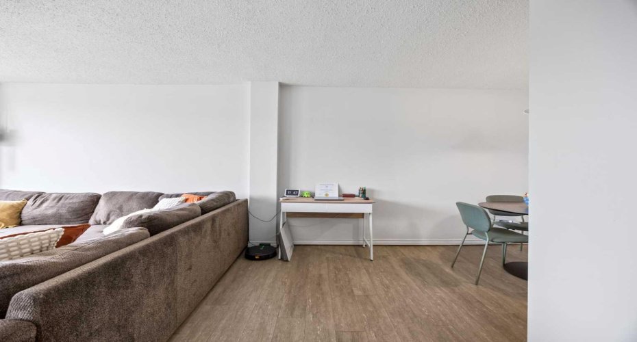 1421 7 Avenue, Calgary, Alberta T2N 1Z7, 1 Bedroom Bedrooms, ,1 BathroomBathrooms,Residential,For Sale,7,A2271213