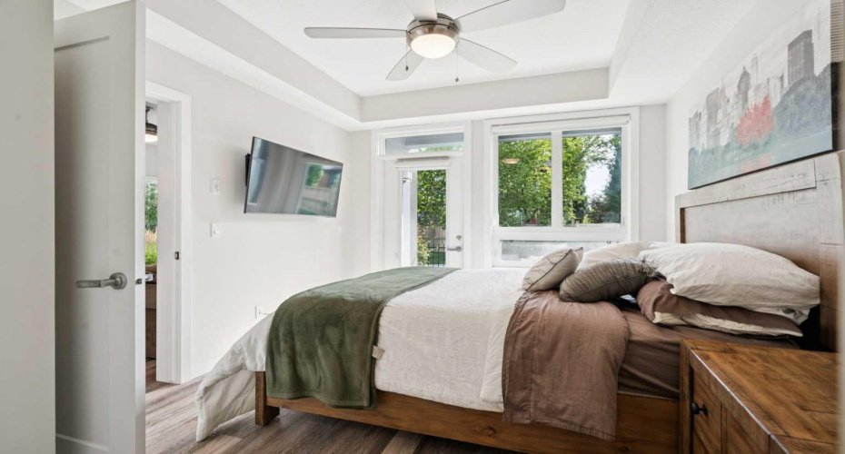 8531 8A Avenue, Calgary, Alberta T3H1V4, 2 Bedrooms Bedrooms, ,2 BathroomsBathrooms,Residential,For Sale,8A,A2271404