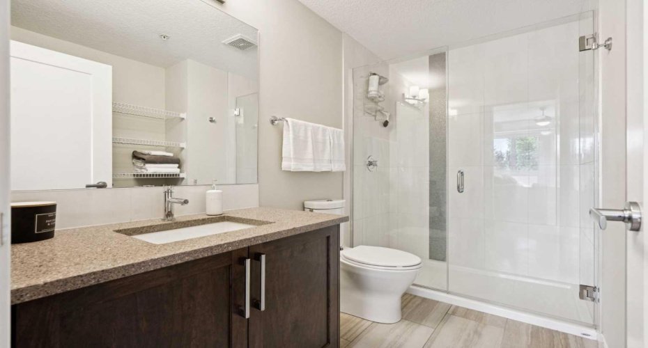 8531 8A Avenue, Calgary, Alberta T3H1V4, 2 Bedrooms Bedrooms, ,2 BathroomsBathrooms,Residential,For Sale,8A,A2271404