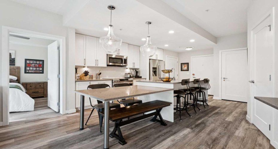 8531 8A Avenue, Calgary, Alberta T3H1V4, 2 Bedrooms Bedrooms, ,2 BathroomsBathrooms,Residential,For Sale,8A,A2271404