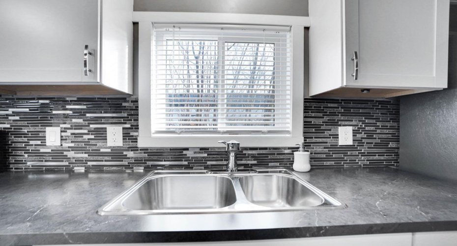 3223 83 Street, Calgary, Alberta T3B 5N4, 3 Bedrooms Bedrooms, ,2 BathroomsBathrooms,Mobile,For Sale,83,A2271534