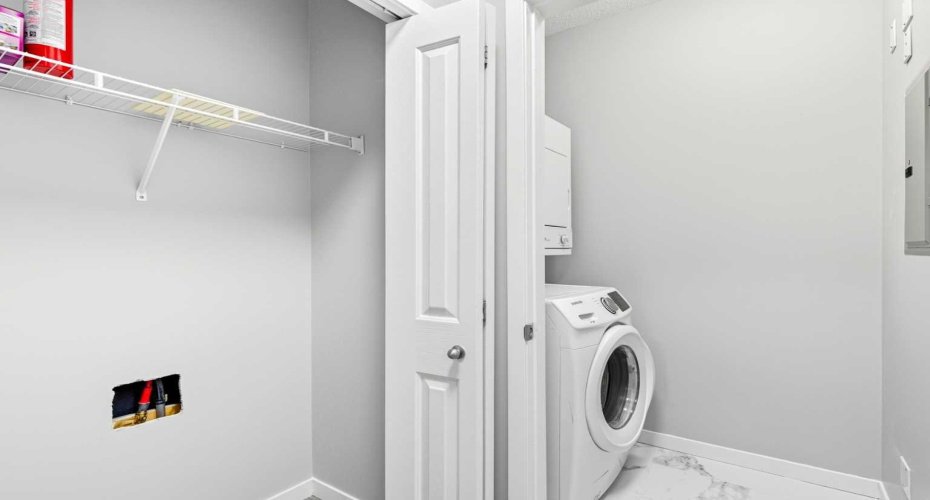 Water Shut off in the main hall closet, next to laundry room