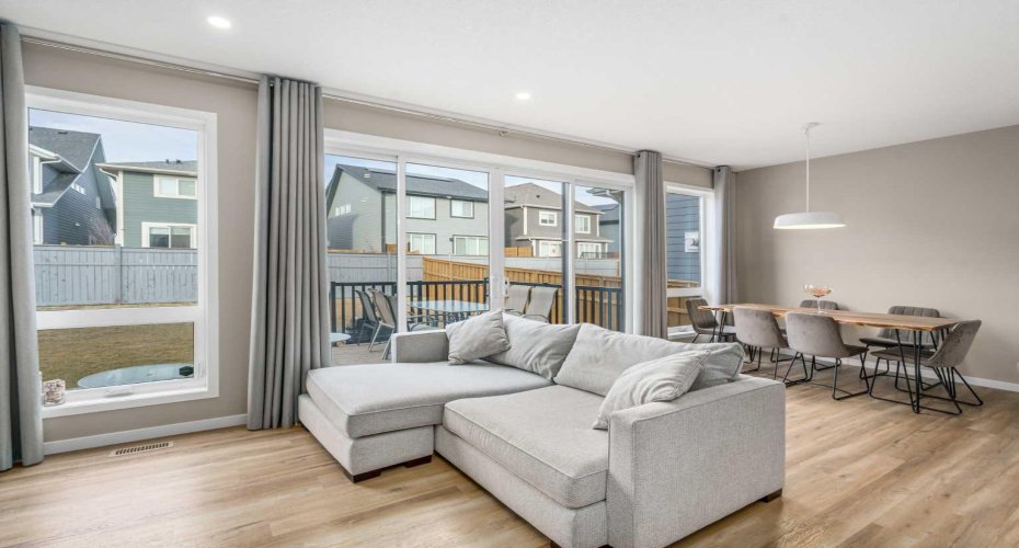 180 Magnolia Terrace, Calgary, Alberta T3M 3N2, 3 Bedrooms Bedrooms, ,3 BathroomsBathrooms,Residential,For Sale,Magnolia,A2271845