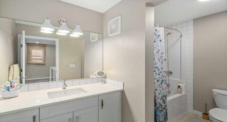 180 Magnolia Terrace, Calgary, Alberta T3M 3N2, 3 Bedrooms Bedrooms, ,3 BathroomsBathrooms,Residential,For Sale,Magnolia,A2271845