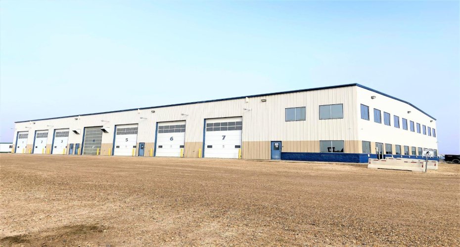 8701 102 Street, Clairmont, Alberta T8X 5G8, ,Commercial,For Lease,102 Street,A2271618