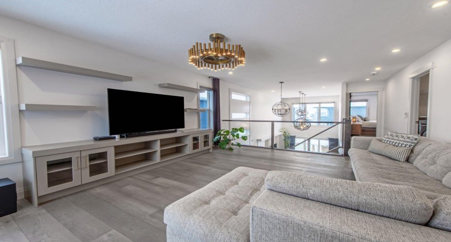 214 Aspenmere Green, Chestermere, Alberta T1X 0W8, 6 Bedrooms Bedrooms, ,4 BathroomsBathrooms,Residential,For Sale,Aspenmere,A2271632