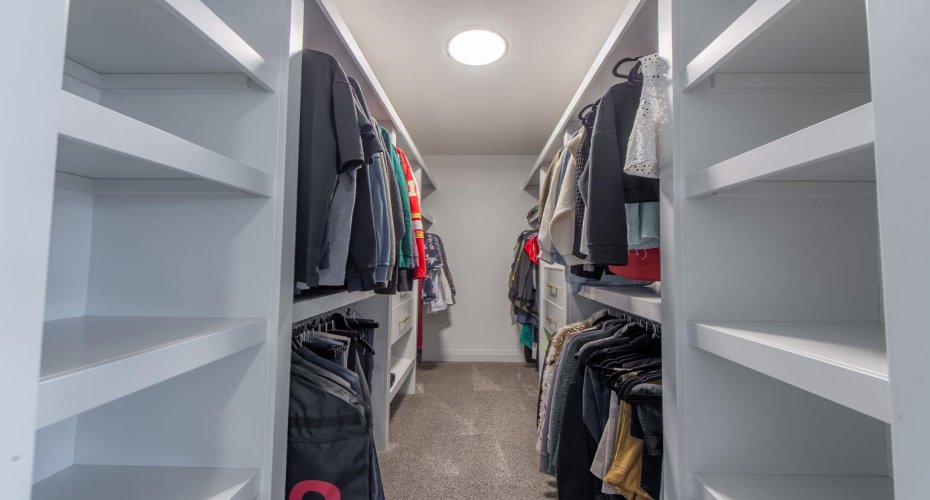 214 Aspenmere Green, Chestermere, Alberta T1X 0W8, 6 Bedrooms Bedrooms, ,4 BathroomsBathrooms,Residential,For Sale,Aspenmere,A2271632