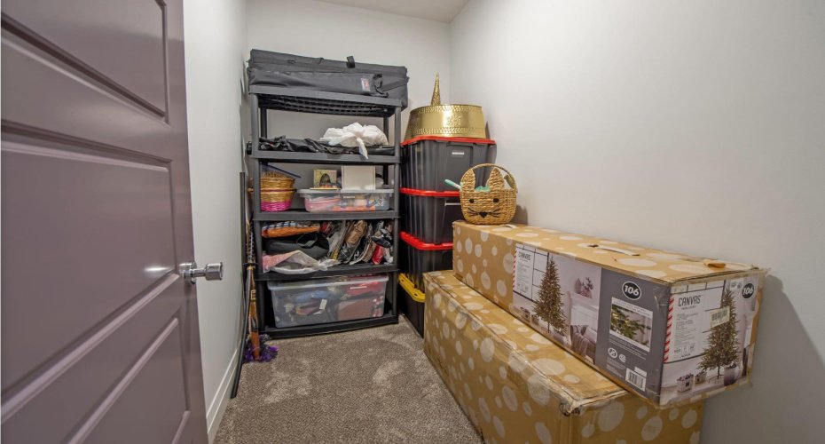 214 Aspenmere Green, Chestermere, Alberta T1X 0W8, 6 Bedrooms Bedrooms, ,4 BathroomsBathrooms,Residential,For Sale,Aspenmere,A2271632