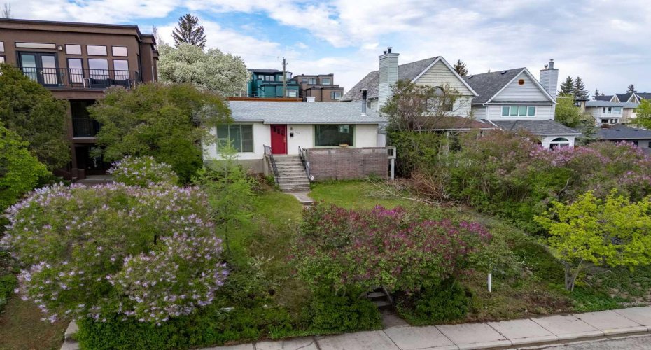 2006 30 Avenue, Calgary, Alberta T2T 1R2, 2 Bedrooms Bedrooms, ,1 BathroomBathrooms,Residential,For Sale,30,A2272065