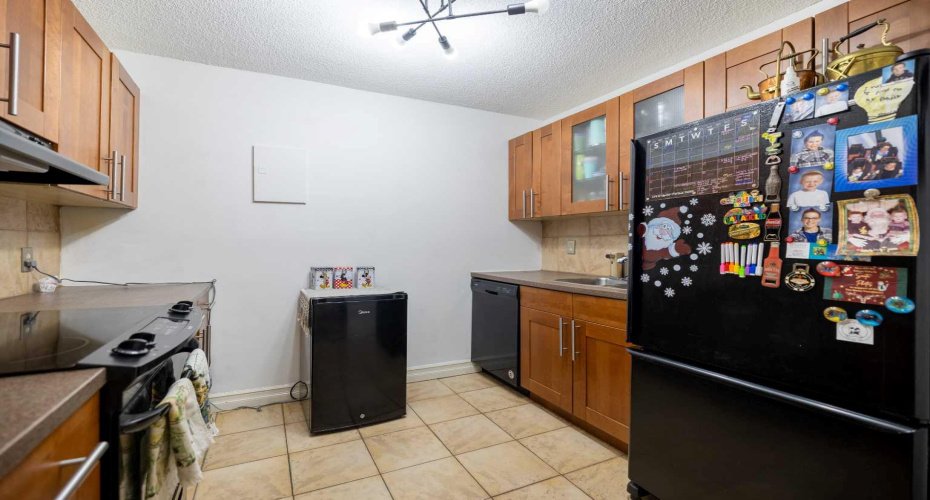 4944 Dalton Drive, Calgary, Alberta T3A 2E6, 2 Bedrooms Bedrooms, ,1 BathroomBathrooms,Residential,For Sale,Dalton,A2272072