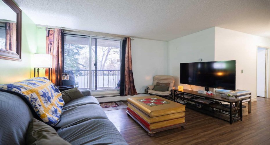 4944 Dalton Drive, Calgary, Alberta T3A 2E6, 2 Bedrooms Bedrooms, ,1 BathroomBathrooms,Residential,For Sale,Dalton,A2272072