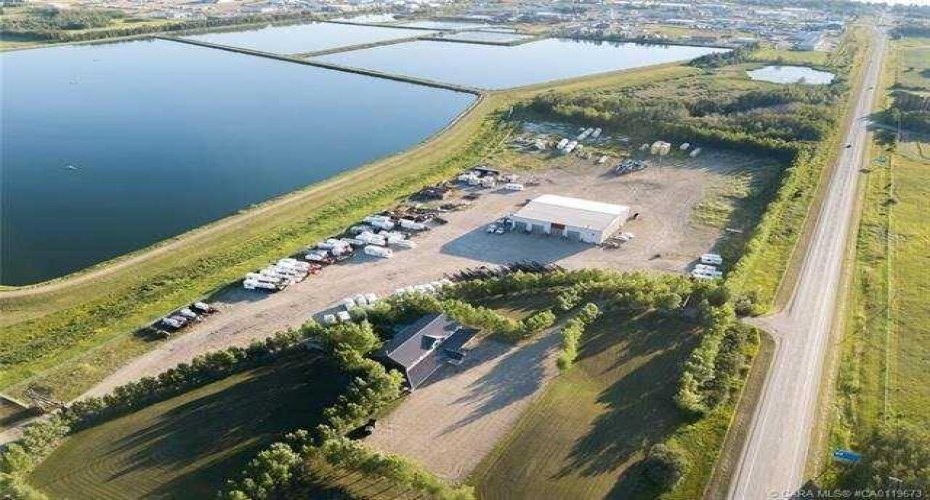 8 30 Street, Sylvan Lake, Alberta T4S 2P3, ,Commercial,For Sale,30,A2271718