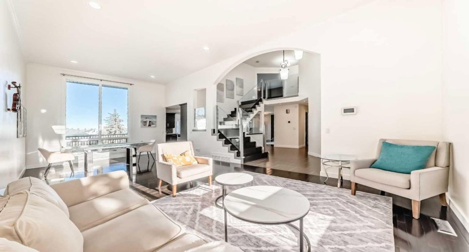 1396 Shawnee Road, Calgary, Alberta T2Y 2H1, 4 Bedrooms Bedrooms, ,4 BathroomsBathrooms,Residential,For Sale,Shawnee,A2271876