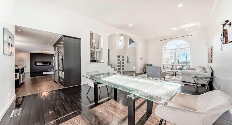 1396 Shawnee Road, Calgary, Alberta T2Y 2H1, 4 Bedrooms Bedrooms, ,4 BathroomsBathrooms,Residential,For Sale,Shawnee,A2271876