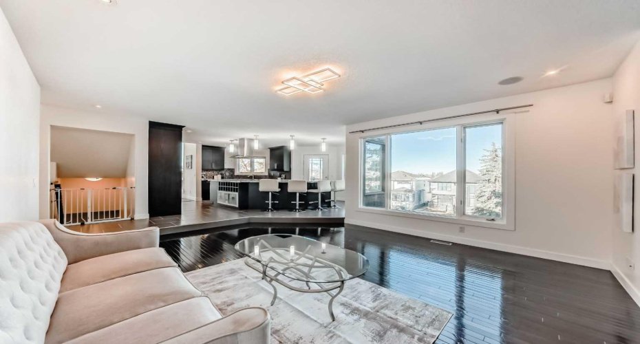 1396 Shawnee Road, Calgary, Alberta T2Y 2H1, 4 Bedrooms Bedrooms, ,4 BathroomsBathrooms,Residential,For Sale,Shawnee,A2271876