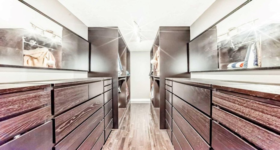 1396 Shawnee Road, Calgary, Alberta T2Y 2H1, 4 Bedrooms Bedrooms, ,4 BathroomsBathrooms,Residential,For Sale,Shawnee,A2271876