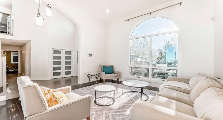 1396 Shawnee Road, Calgary, Alberta T2Y 2H1, 4 Bedrooms Bedrooms, ,4 BathroomsBathrooms,Residential,For Sale,Shawnee,A2271876