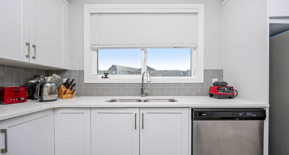 229 Belmont Street, Calgary, Alberta T2X4W8, 3 Bedrooms Bedrooms, ,3 BathroomsBathrooms,Residential,For Sale,Belmont,A2262697