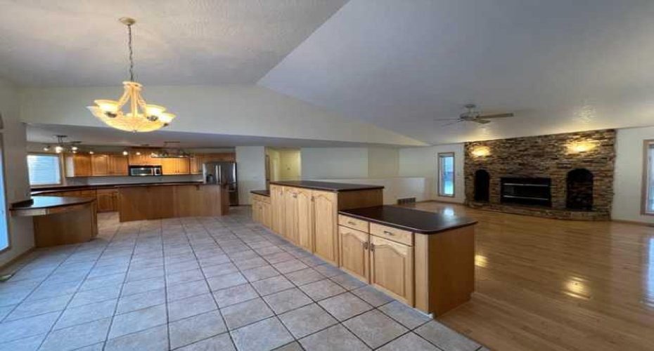 2 Chonkolay Drive, High Level, Alberta T0H 1Z0, 4 Bedrooms Bedrooms, ,4 BathroomsBathrooms,Residential,For Sale,Chonkolay Drive,A2267120