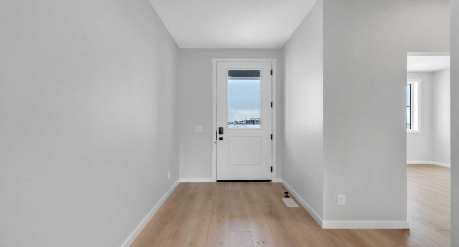 1277 Creekview Drive, Calgary, Alberta T2X 4Y1, 3 Bedrooms Bedrooms, ,3 BathroomsBathrooms,Residential,For Sale,Creekview,A2271942