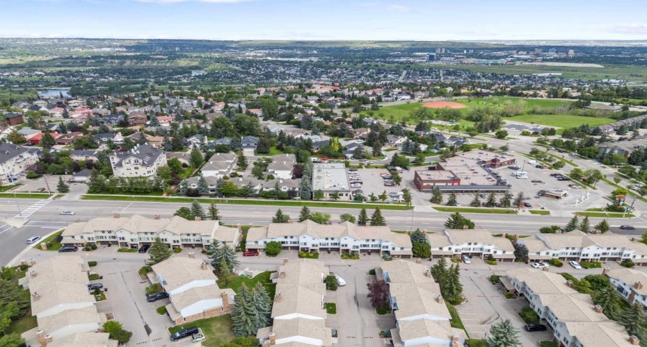 22 Coachway Gardens, Calgary, Alberta T3H 2V9, 3 Bedrooms Bedrooms, ,3 BathroomsBathrooms,Residential,For Sale,Coachway,A2272208