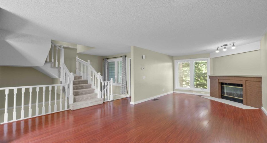 22 Coachway Gardens, Calgary, Alberta T3H 2V9, 3 Bedrooms Bedrooms, ,3 BathroomsBathrooms,Residential,For Sale,Coachway,A2272208