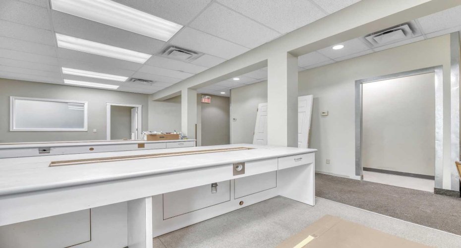 902 9 Avenue, Calgary, Alberta T2P 1L8, ,Commercial,For Sale,Springhetti Dental Building,9,A2232286