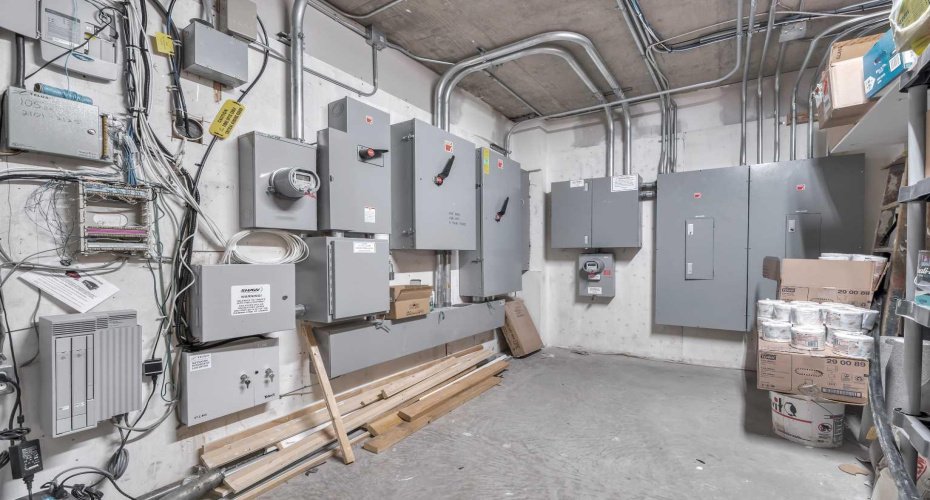 902 9 Avenue, Calgary, Alberta T2P 1L8, ,Commercial,For Sale,Springhetti Dental Building,9,A2232286