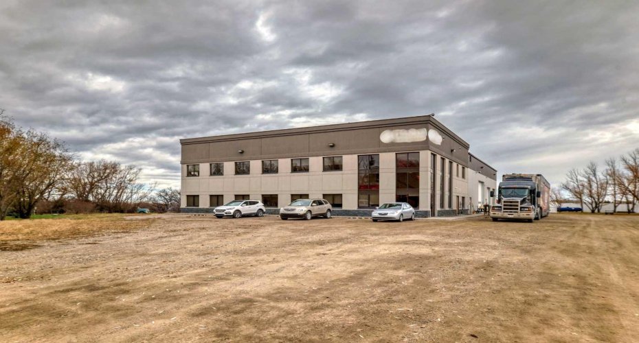Township Road 240, Rural Wheatland County, Alberta T1P 0R5, ,Commercial,For Sale,Township Road 240,A2271690