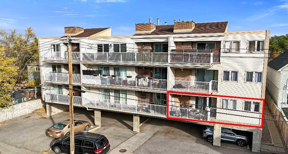 1625 14 Avenue, Calgary, Alberta T3C 0W6, 2 Bedrooms Bedrooms, ,1 BathroomBathrooms,Residential,For Sale,14,A2272345