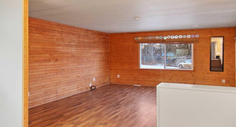 4504 41 Street, Camrose, Alberta T4V4K4, 2 Bedrooms Bedrooms, ,1 BathroomBathrooms,Mobile,For Sale,41,A2272481