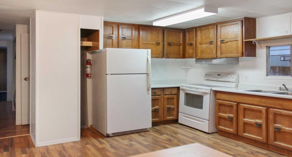 4504 41 Street, Camrose, Alberta T4V4K4, 2 Bedrooms Bedrooms, ,1 BathroomBathrooms,Mobile,For Sale,41,A2272481