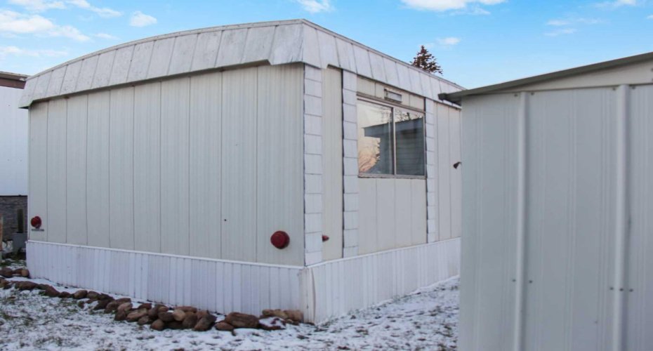 4504 41 Street, Camrose, Alberta T4V4K4, 2 Bedrooms Bedrooms, ,1 BathroomBathrooms,Mobile,For Sale,41,A2272481